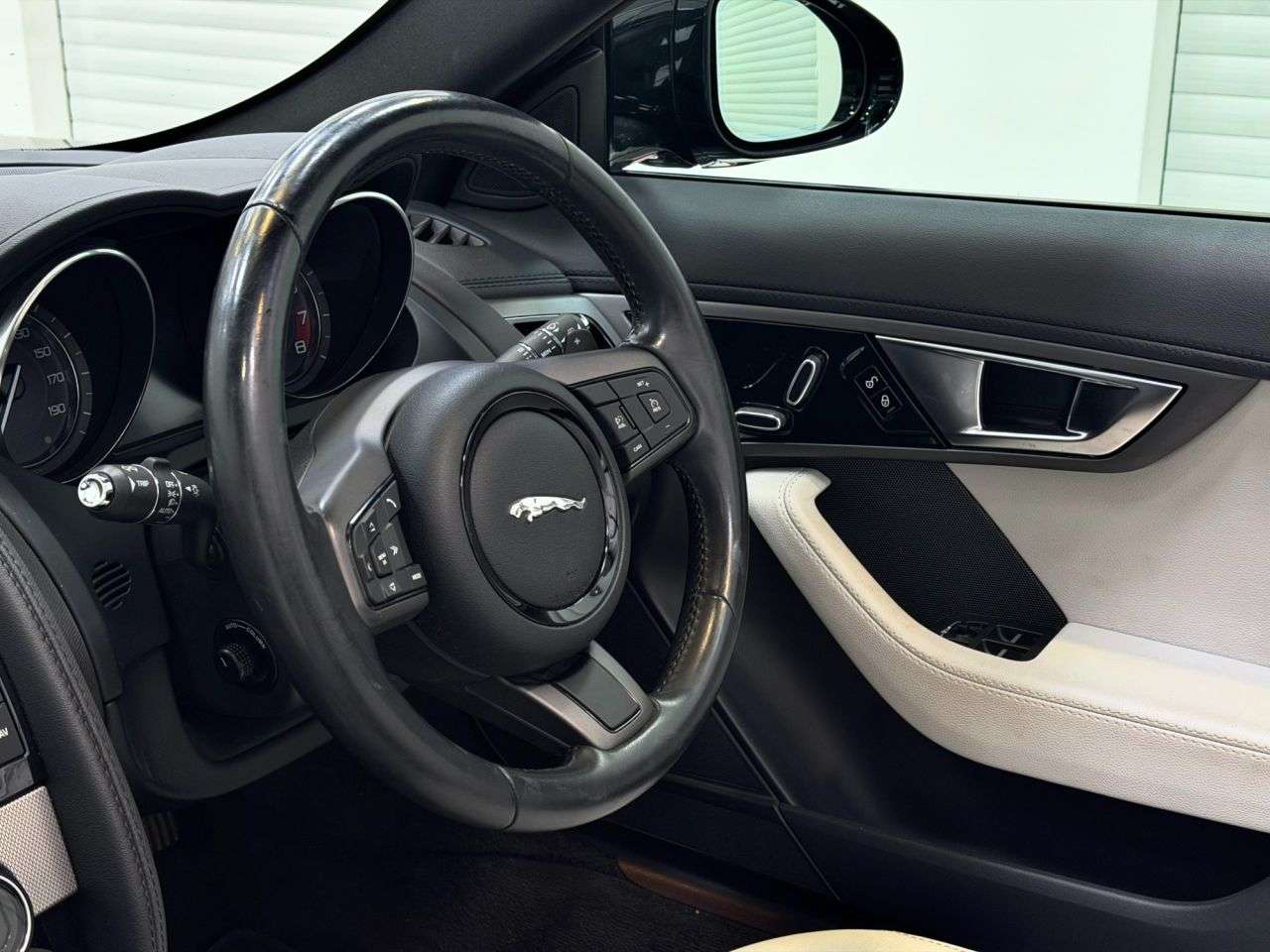 2013 JAGUAR F-TYPE 2013 JAGUAR F-TYPE