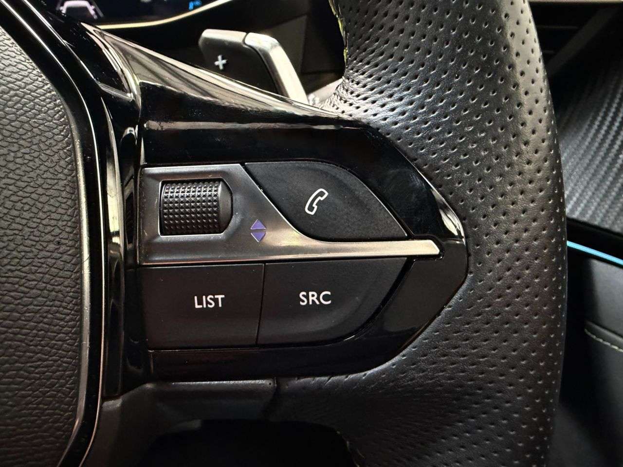 2023 PEUGEOT 2008 2023 PEUGEOT 2008