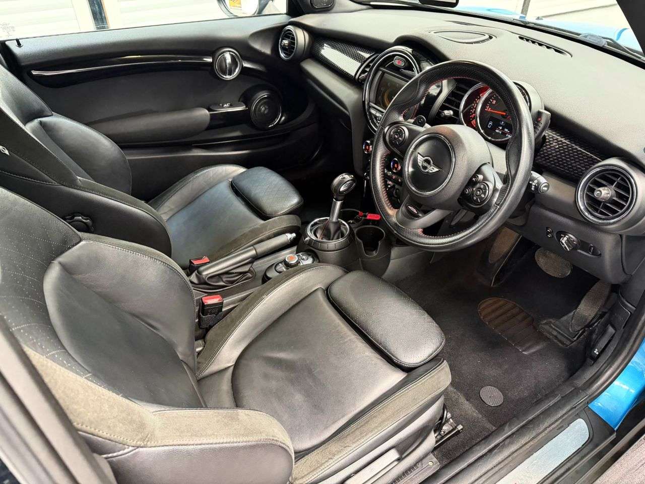 A 2014 MINI HATCH 2.0 Cooper SD Hatchback 3dr Diesel Auto 6Spd Euro 6 (s/s) (170 ps) A 2014 MINI HATCH 2.0 Cooper SD Hatchback 3dr Diesel Auto 6Spd Euro 6 (s/s) (170 ps)