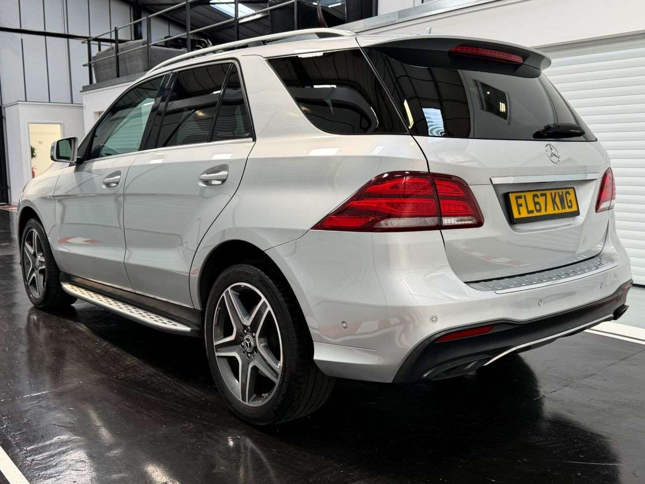 A 2017 MERCEDES-BENZ GLE 2.1 GLE250d AMG Line (Premium) SUV 5dr Diesel G-Tronic 4MATIC Euro 6 (s/s) A 2017 MERCEDES-BENZ GLE 2.1 GLE250d AMG Line (Premium) SUV 5dr Diesel G-Tronic 4MATIC Euro 6 (s/s)