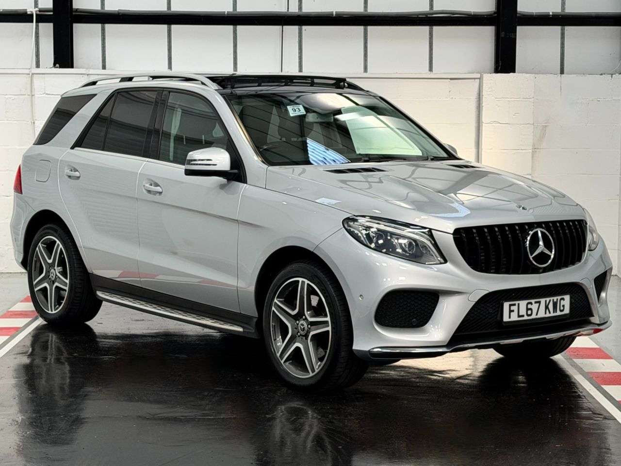 A 2017 MERCEDES-BENZ GLE 2.1 GLE250d AMG Line (Premium) SUV 5dr Diesel G-Tronic 4MATIC Euro 6 (s/s) A 2017 MERCEDES-BENZ GLE 2.1 GLE250d AMG Line (Premium) SUV 5dr Diesel G-Tronic 4MATIC Euro 6 (s/s)