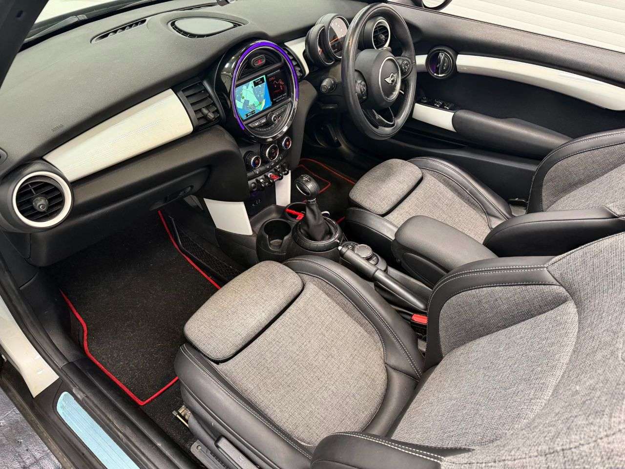 2017 MINI CONVERTIBLE 2017 MINI CONVERTIBLE