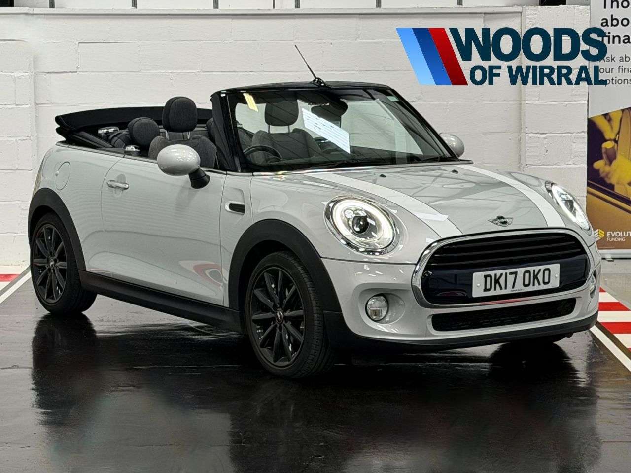 A 2017 MINI CONVERTIBLE 1.5 Cooper Convertible 2dr Petrol Auto Euro 6 (s/s) (136 ps) A 2017 MINI CONVERTIBLE 1.5 Cooper Convertible 2dr Petrol Auto Euro 6 (s/s) (136 ps)