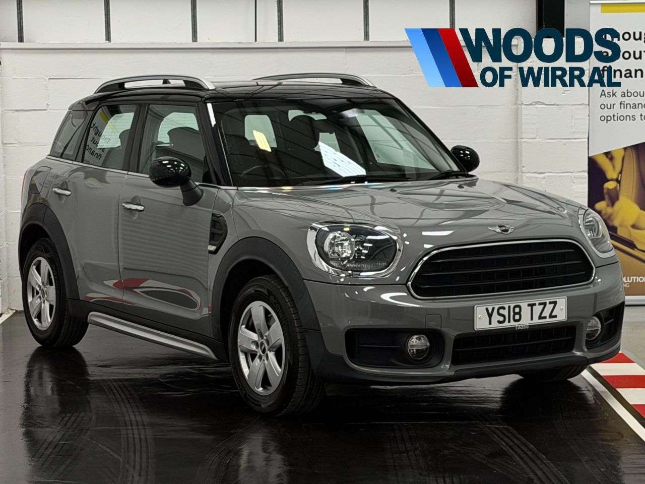 A 2018 MINI MINI COUNTRYMAN COOPER D A 2018 MINI MINI COUNTRYMAN COOPER D