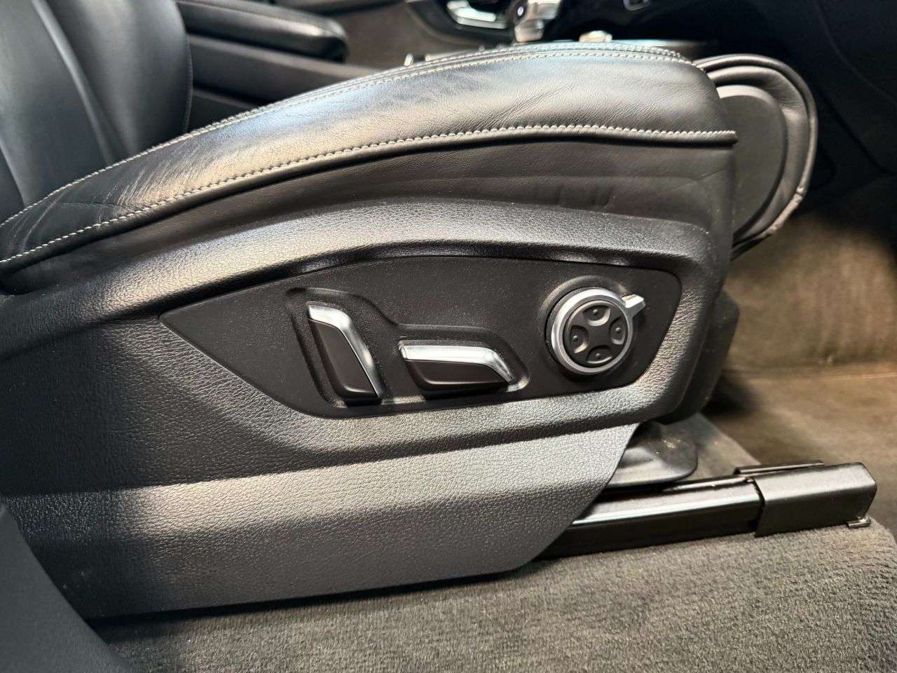 2019 AUDI Q7 2019 AUDI Q7