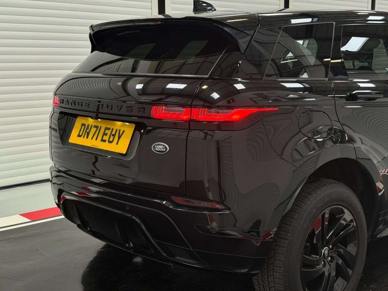 2021 LAND ROVER RANGE ROVER EVOQUE 2021 LAND ROVER RANGE ROVER EVOQUE