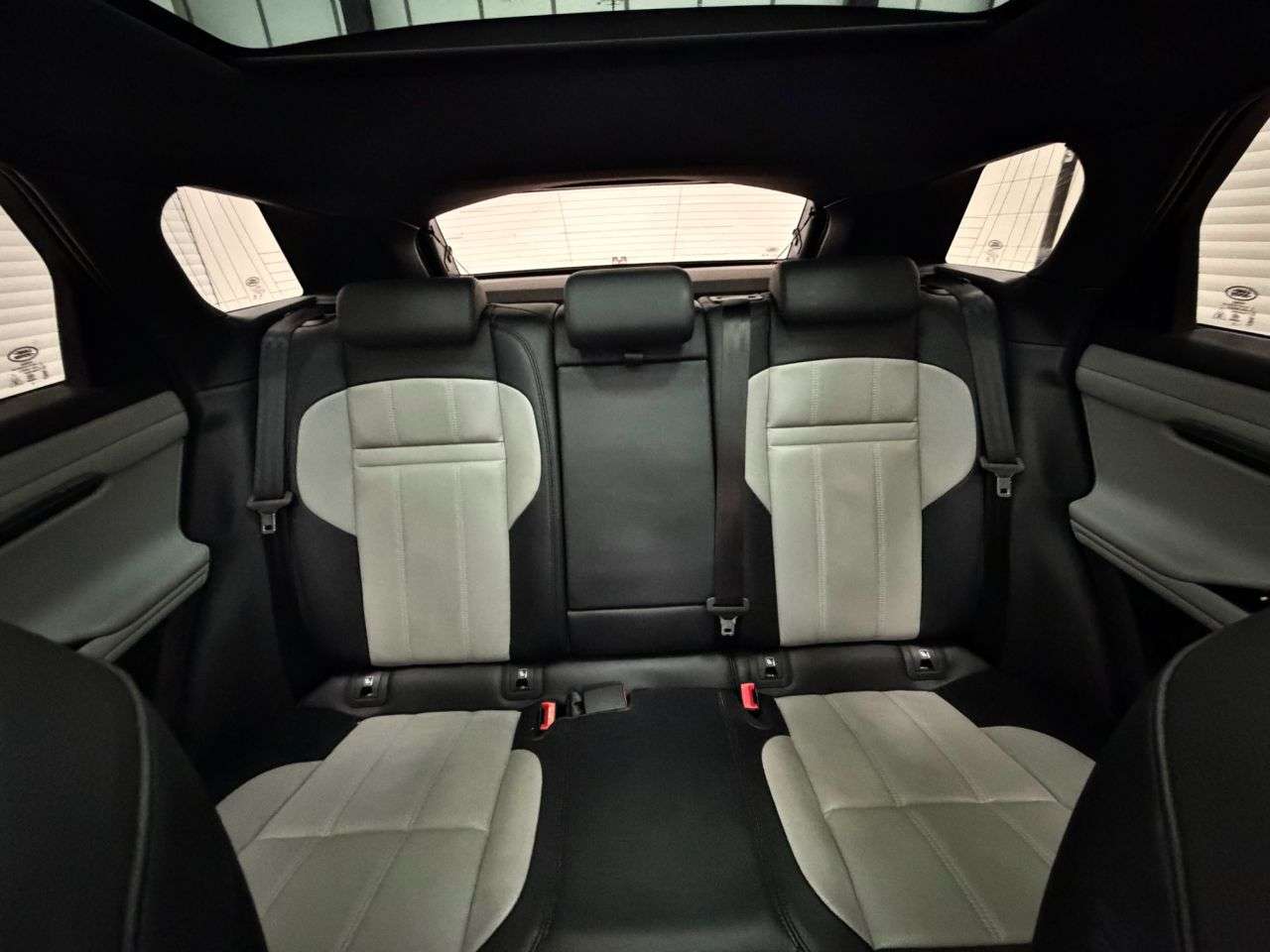 2021 LAND ROVER RANGE ROVER EVOQUE 2021 LAND ROVER RANGE ROVER EVOQUE