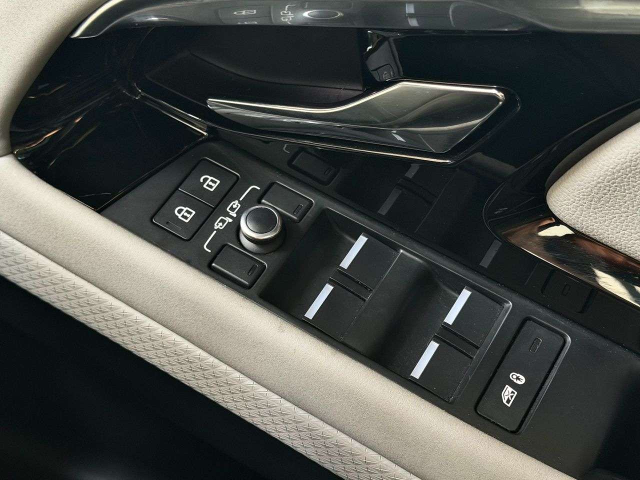 2021 LAND ROVER RANGE ROVER EVOQUE 2021 LAND ROVER RANGE ROVER EVOQUE