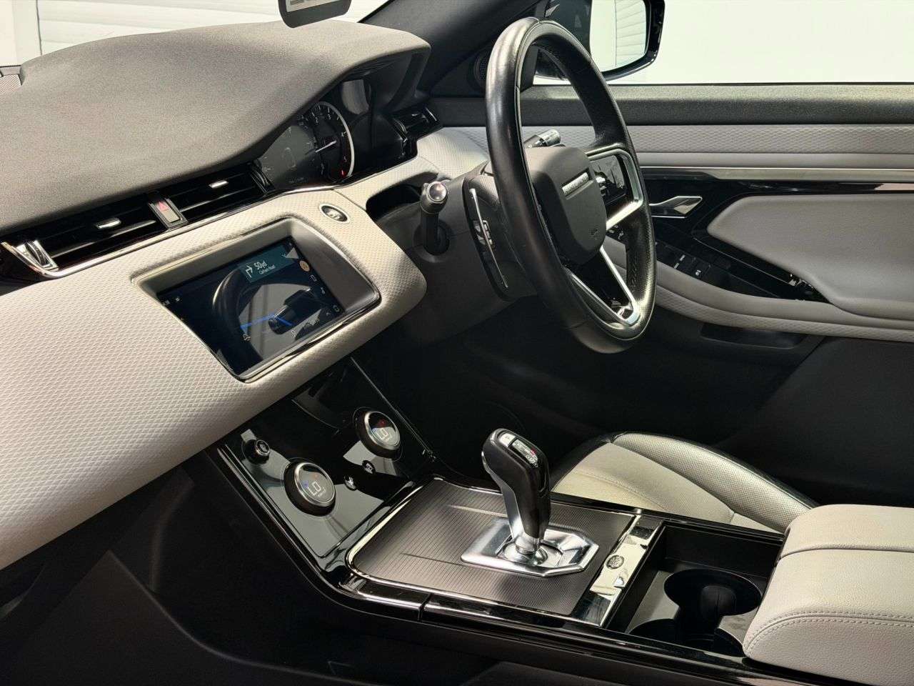 2021 LAND ROVER RANGE ROVER EVOQUE 2021 LAND ROVER RANGE ROVER EVOQUE