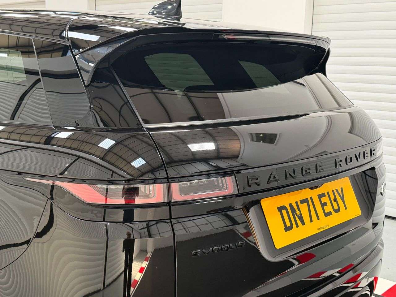 2021 LAND ROVER RANGE ROVER EVOQUE 2021 LAND ROVER RANGE ROVER EVOQUE