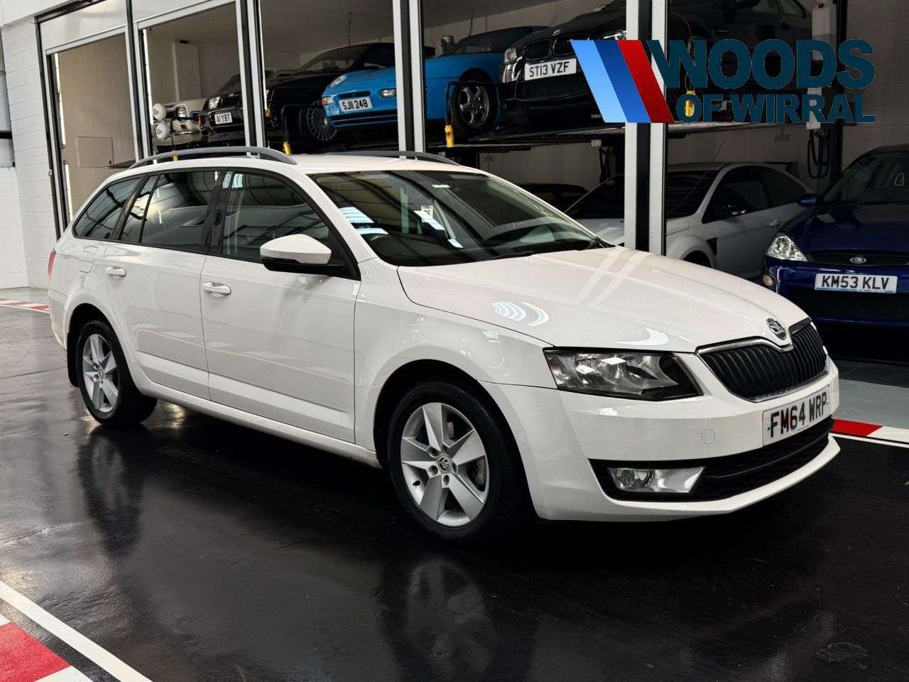A 2015 SKODA OCTAVIA 1.6 TDI SE Business Estate 5dr Diesel Manual Euro 5 (s/s) (105 ps) A 2015 SKODA OCTAVIA 1.6 TDI SE Business Estate 5dr Diesel Manual Euro 5 (s/s) (105 ps)