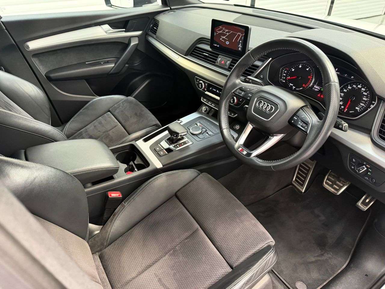 A 2019 AUDI Q5 2.0 TDI 40 S line SUV 5dr Diesel S Tronic quattro Euro 6 (s/s) (190 ps) A 2019 AUDI Q5 2.0 TDI 40 S line SUV 5dr Diesel S Tronic quattro Euro 6 (s/s) (190 ps)