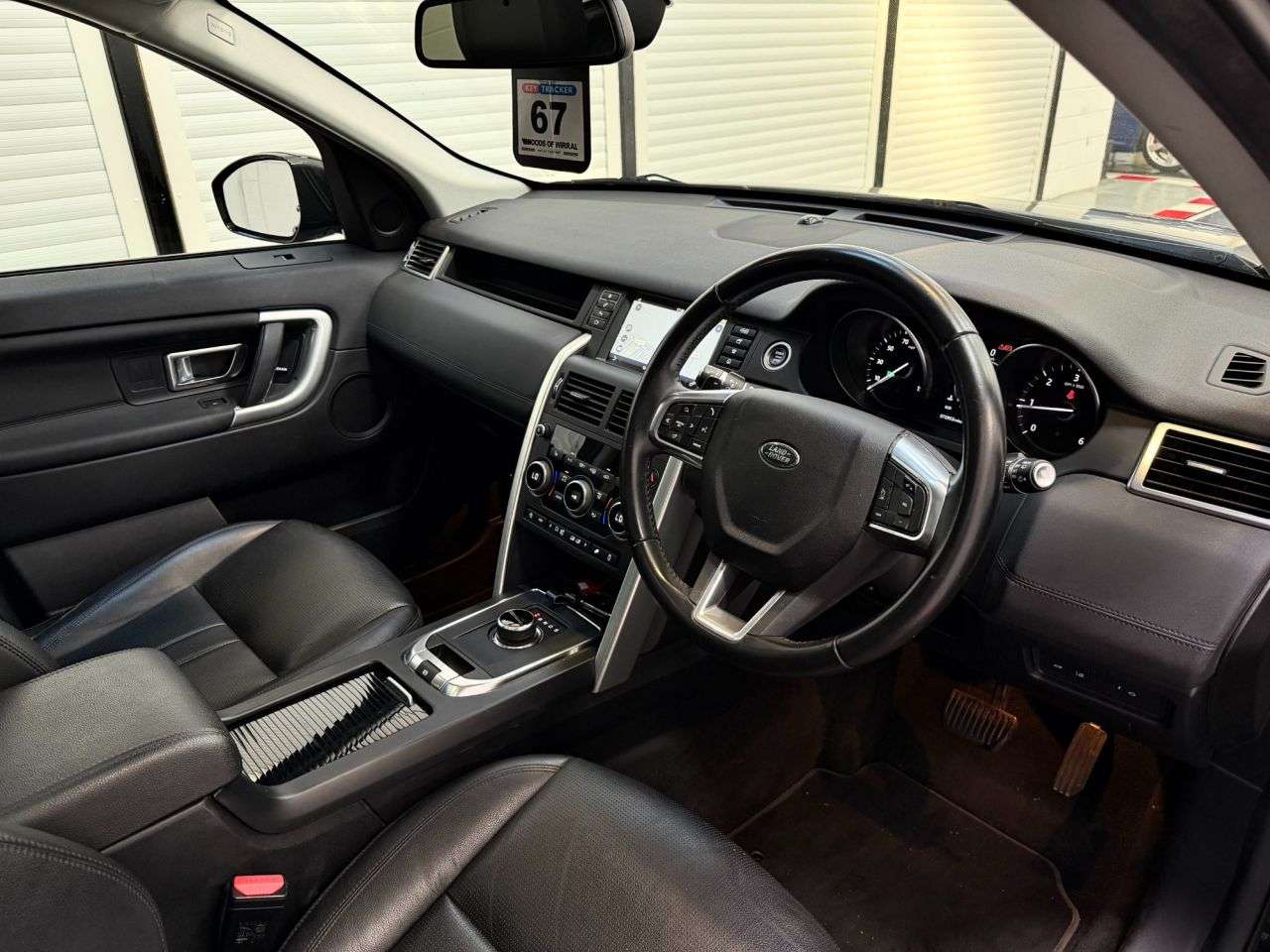 A 2018 LAND ROVER DISCOVERY SPORT 2.0 TD4 HSE Black SUV 5dr Diesel Auto 4WD Euro 6 (s/s) (180 ps) A 2018 LAND ROVER DISCOVERY SPORT 2.0 TD4 HSE Black SUV 5dr Diesel Auto 4WD Euro 6 (s/s) (180 ps)
