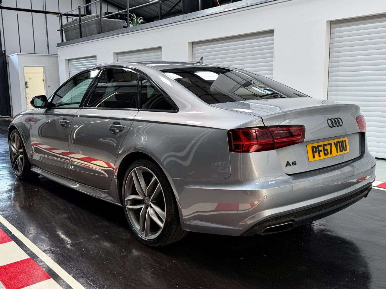 A 2018 AUDI A6 SALOON 1.8 TFSI Black Edition Saloon 4dr Petrol S Tronic Euro 6 (s/s) (190 ps) A 2018 AUDI A6 SALOON 1.8 TFSI Black Edition Saloon 4dr Petrol S Tronic Euro 6 (s/s) (190 ps)