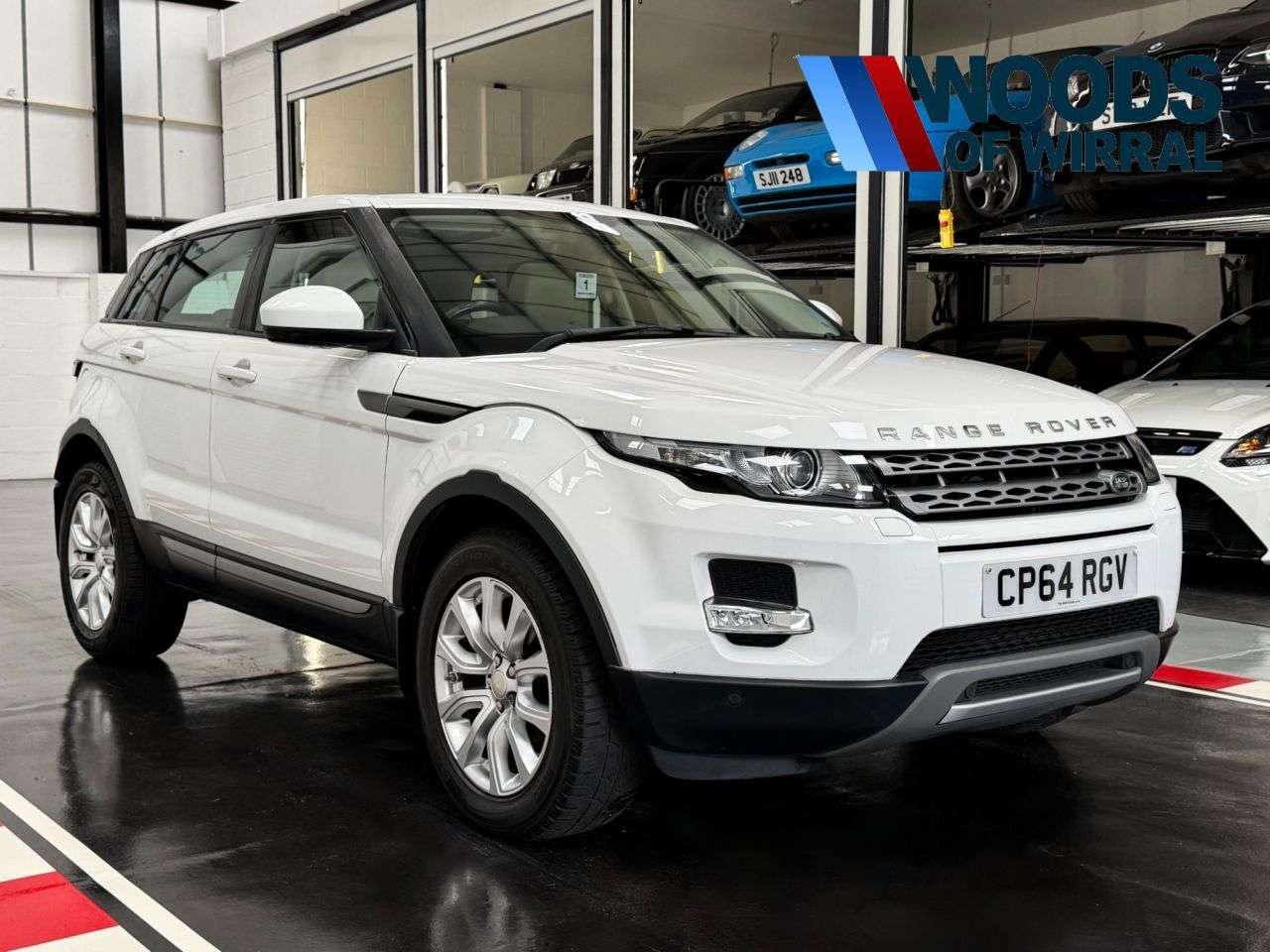 A 2015 LAND ROVER RANGE ROVER EVOQUE 2.2 SD4 Pure Tech SUV 5dr Diesel Manual 4WD Euro 5 (s/s) (190 ps) A 2015 LAND ROVER RANGE ROVER EVOQUE 2.2 SD4 Pure Tech SUV 5dr Diesel Manual 4WD Euro 5 (s/s) (190 ps)
