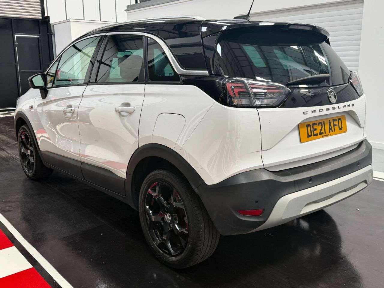 A 2021 VAUXHALL CROSSLAND 1.2 Turbo SRi Nav SUV 5dr Petrol Manual Euro 6 (s/s) (110 ps) A 2021 VAUXHALL CROSSLAND 1.2 Turbo SRi Nav SUV 5dr Petrol Manual Euro 6 (s/s) (110 ps)
