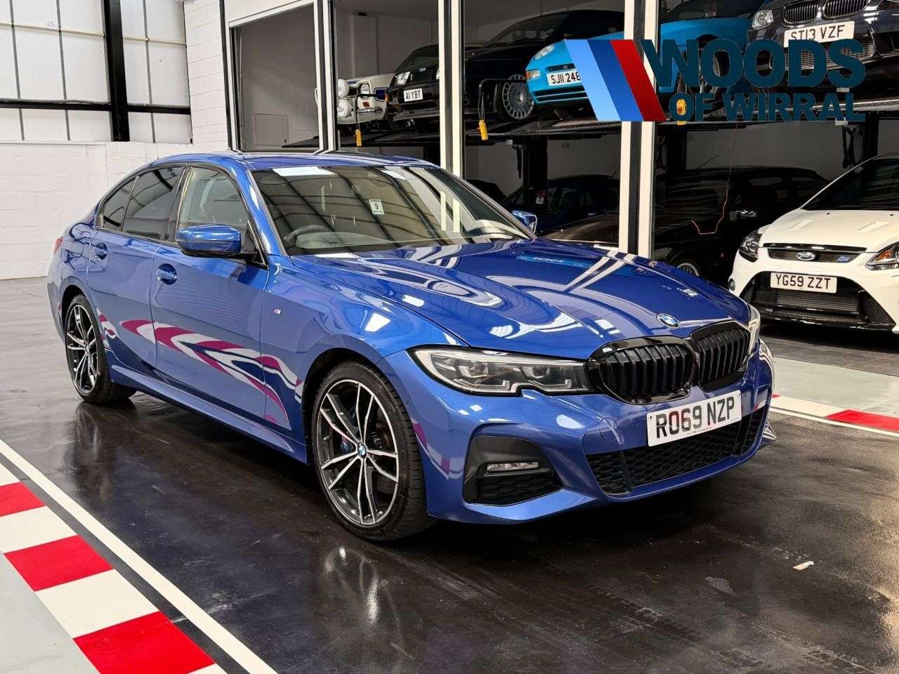 A 2019 BMW 3 SERIES 2.0 330e 12kWh M Sport Saloon 4dr Petrol Plug-in Hybrid Auto Euro 6 (s/s) ( A 2019 BMW 3 SERIES 2.0 330e 12kWh M Sport Saloon 4dr Petrol Plug-in Hybrid Auto Euro 6 (s/s) (