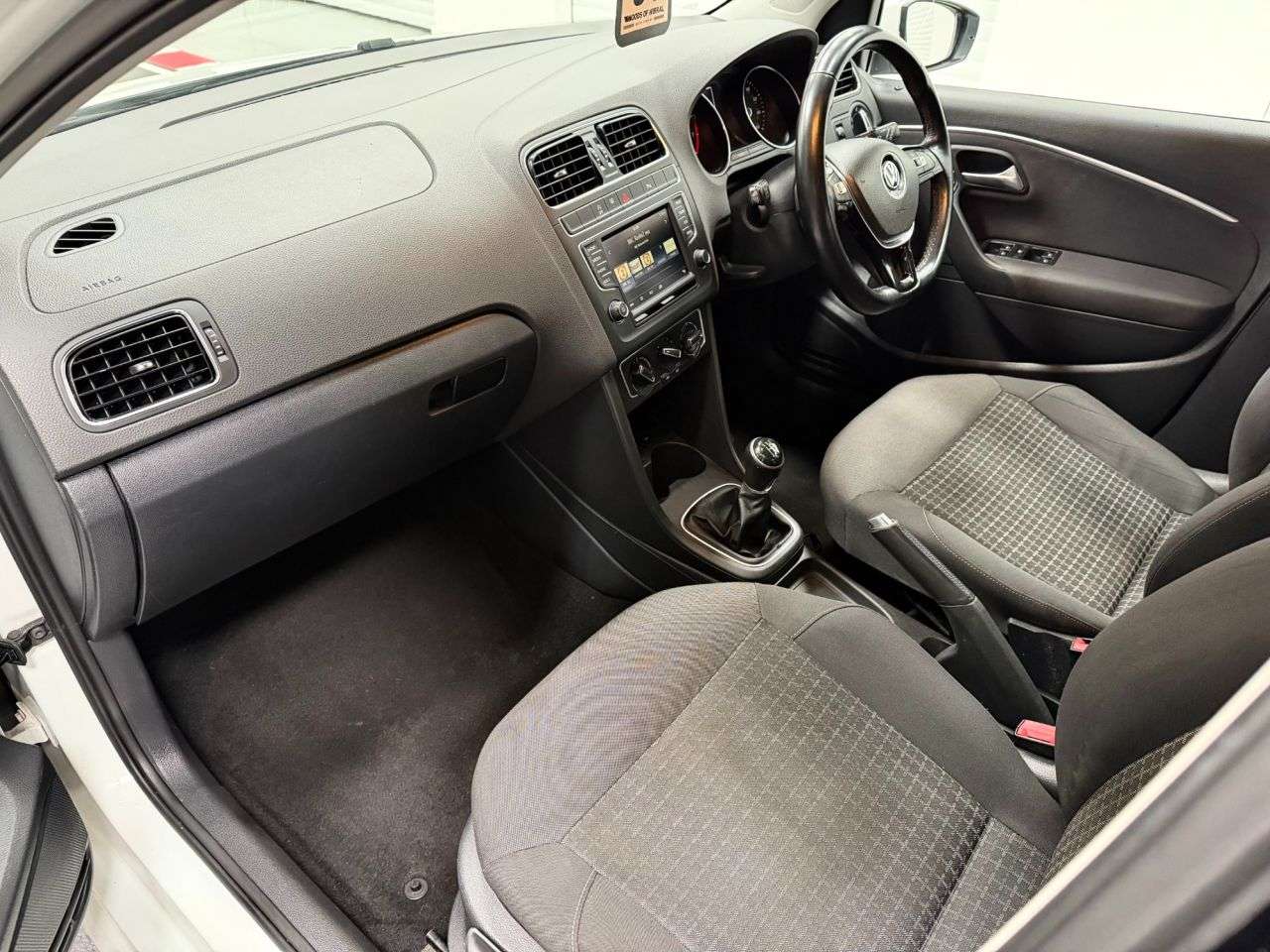 2017 VOLKSWAGEN POLO 2017 VOLKSWAGEN POLO