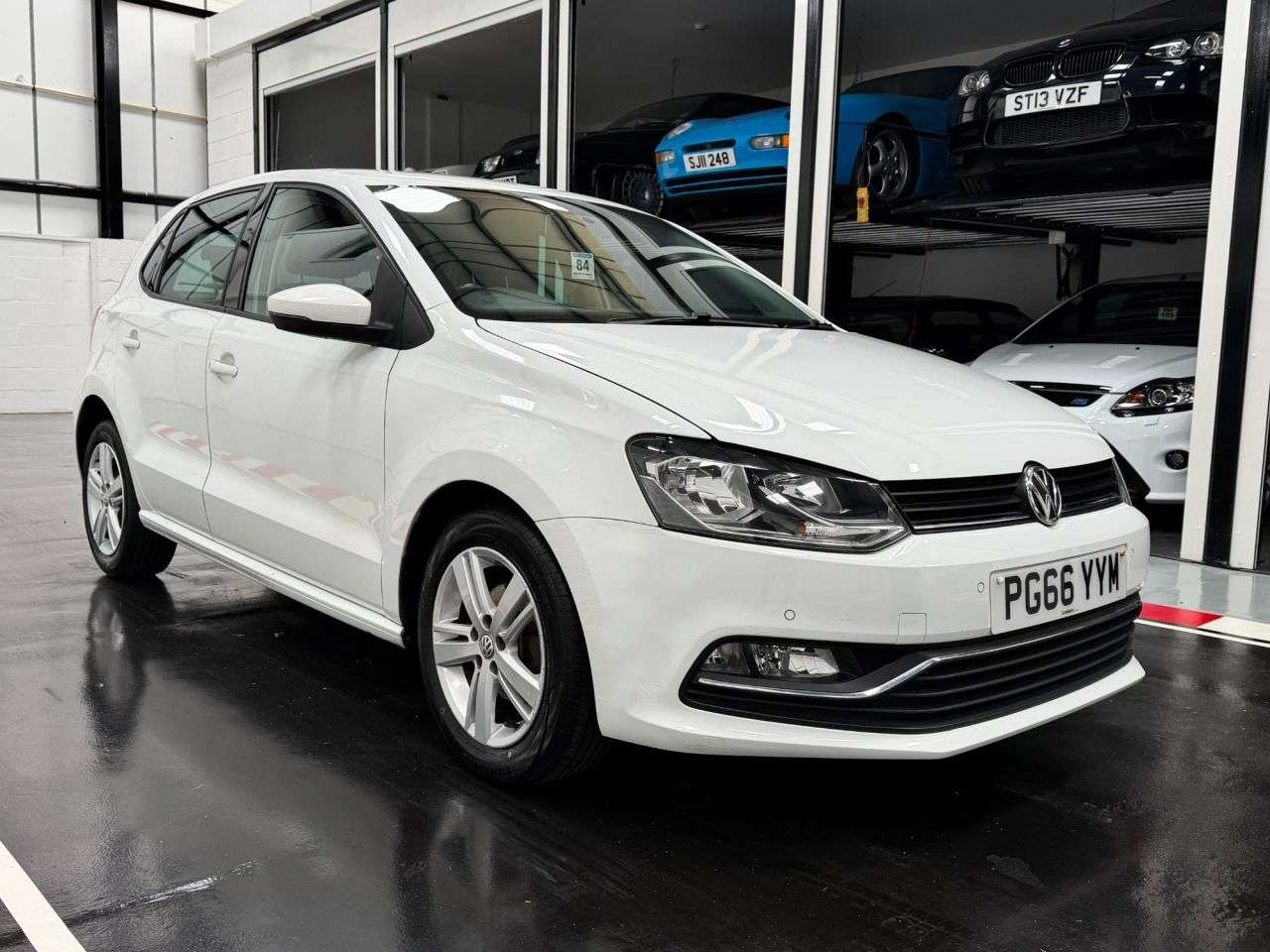 A 2017 VOLKSWAGEN POLO 1.0 BlueMotion Tech Match Hatchback 5dr Petrol Manual Euro 6 (s/s) (75 ps) A 2017 VOLKSWAGEN POLO 1.0 BlueMotion Tech Match Hatchback 5dr Petrol Manual Euro 6 (s/s) (75 ps)