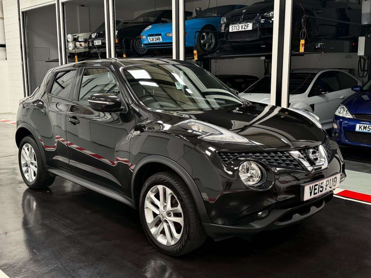 A 2015 NISSAN JUKE 1.5 dCi 8v Acenta Premium SUV 5dr Diesel Manual Euro 5 (s/s) (110 ps) A 2015 NISSAN JUKE 1.5 dCi 8v Acenta Premium SUV 5dr Diesel Manual Euro 5 (s/s) (110 ps)
