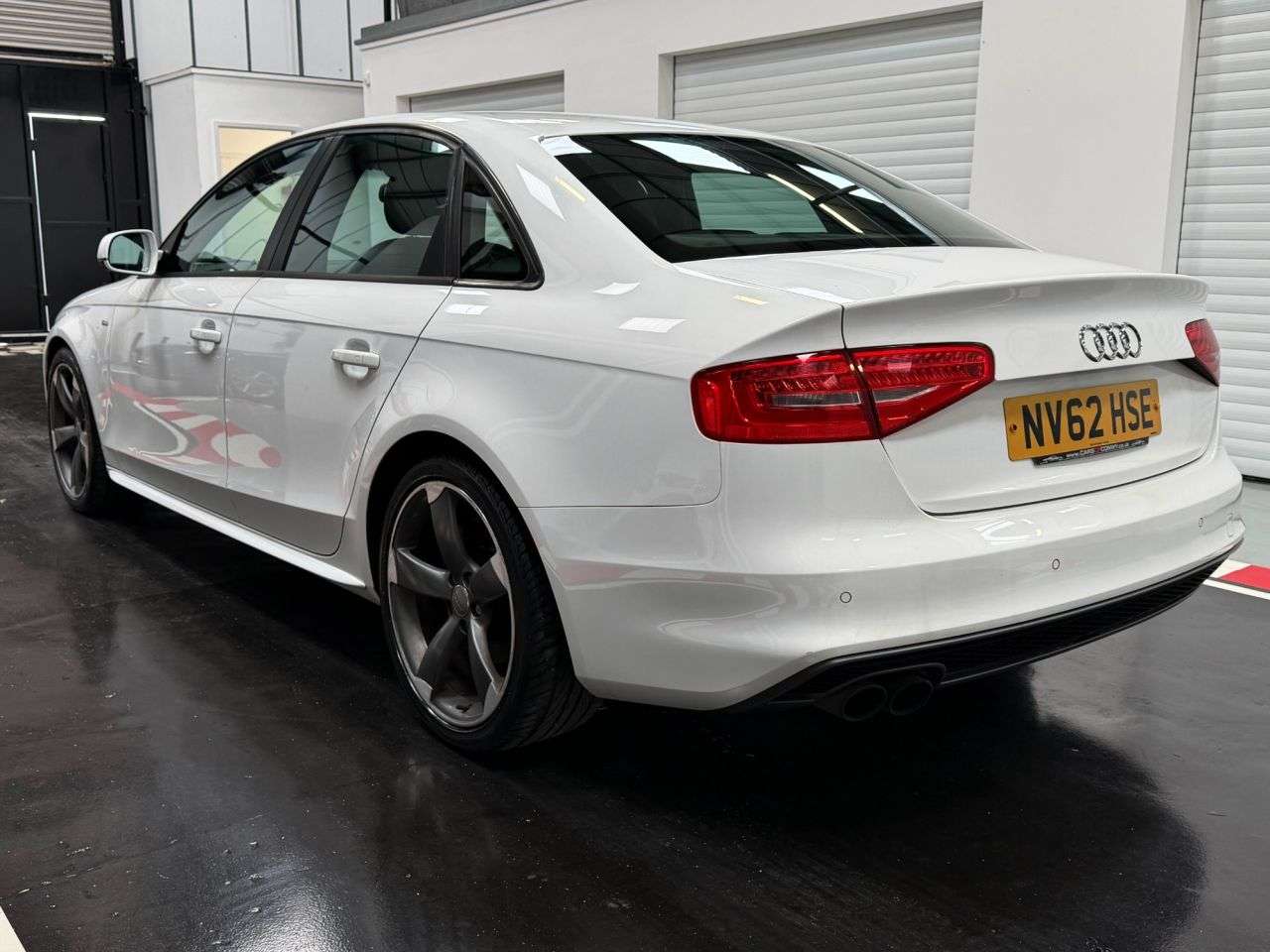 A 2012 AUDI A4 2.0 TDI Black Edition Saloon 4dr Diesel Manual Euro 5 (s/s) (143 ps) A 2012 AUDI A4 2.0 TDI Black Edition Saloon 4dr Diesel Manual Euro 5 (s/s) (143 ps)