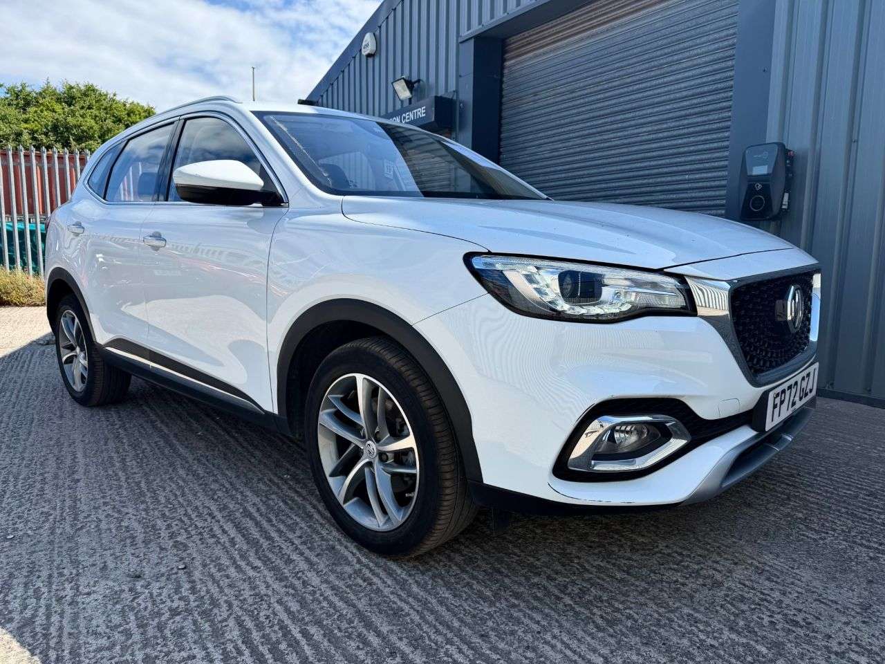 A 2022 MG MG HS 1.5 T-GDI Excite SUV 5dr Petrol Manual Euro 6 (s/s) (162 ps) A 2022 MG MG HS 1.5 T-GDI Excite SUV 5dr Petrol Manual Euro 6 (s/s) (162 ps)