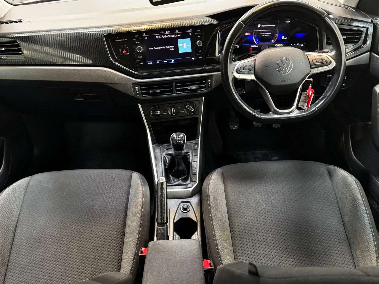 A 2023 VOLKSWAGEN TAIGO 1.0 TSI Life SUV 5dr Petrol Manual Euro 6 (s/s) (110 ps) A 2023 VOLKSWAGEN TAIGO 1.0 TSI Life SUV 5dr Petrol Manual Euro 6 (s/s) (110 ps)