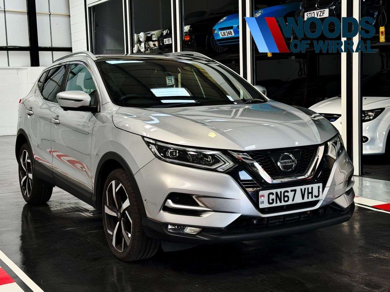 A 2017 NISSAN QASHQAI 1.2 DIG-T Tekna+ SUV 5dr Petrol XTRON Euro 6 (s/s) (115 ps) A 2017 NISSAN QASHQAI 1.2 DIG-T Tekna+ SUV 5dr Petrol XTRON Euro 6 (s/s) (115 ps)
