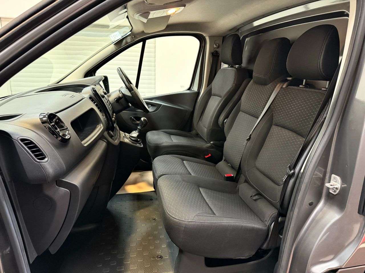 2016 VAUXHALL VIVARO 2016 VAUXHALL VIVARO
