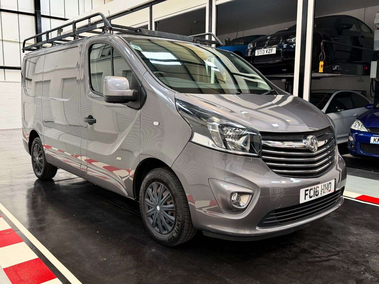 A 2016 VAUXHALL VIVARO 1.6 CDTi 2700 BiTurbo ecoFLEX Sportive Panel Van 5dr Diesel Manual L1 H1 Eu A 2016 VAUXHALL VIVARO 1.6 CDTi 2700 BiTurbo ecoFLEX Sportive Panel Van 5dr Diesel Manual L1 H1 Eu