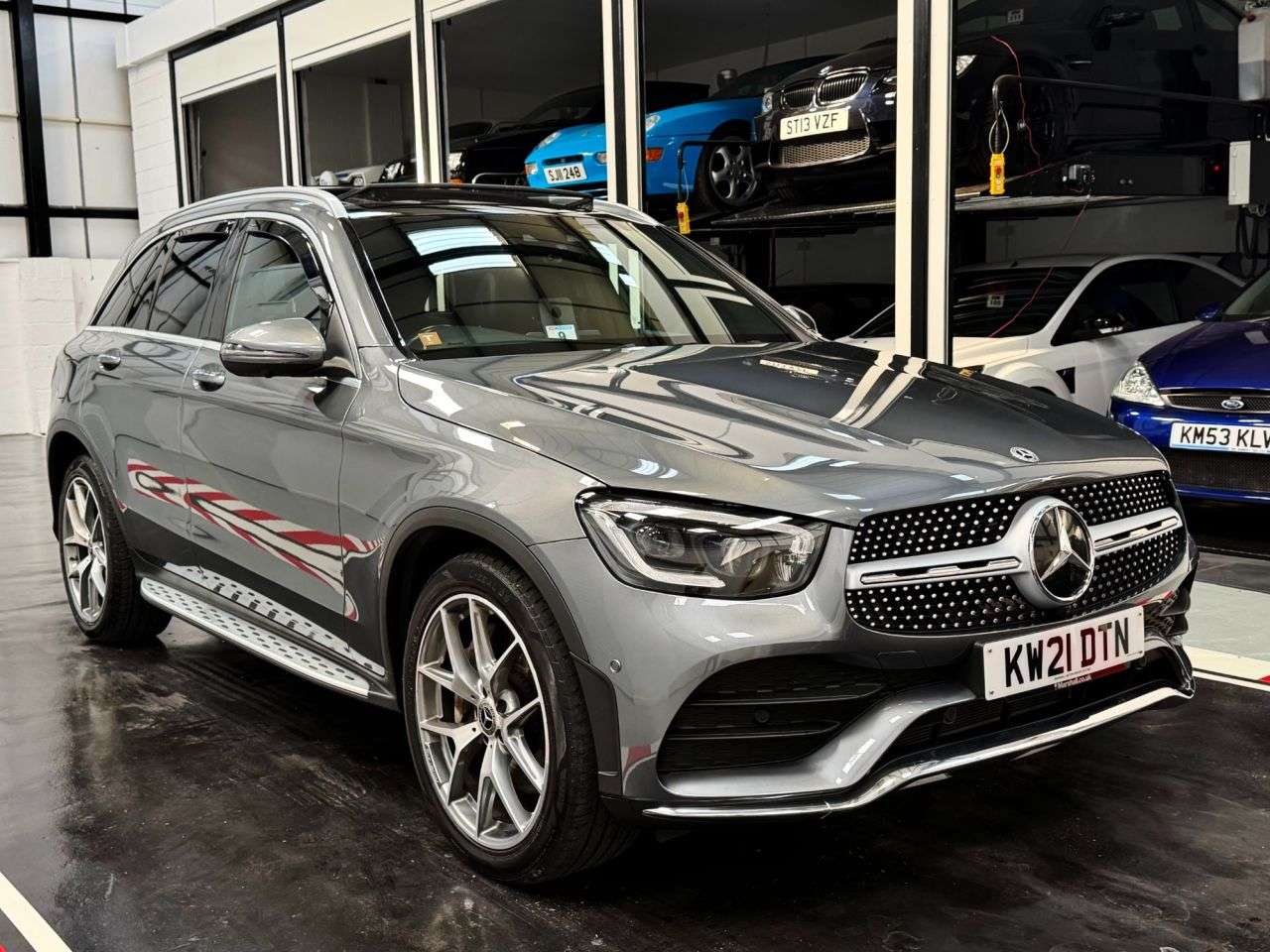 A 2021 MERCEDES-BENZ GLC 2.0 GLC300d AMG Line (Premium Plus) SUV 5dr Diesel G-Tronic+ 4MATIC Euro 6 A 2021 MERCEDES-BENZ GLC 2.0 GLC300d AMG Line (Premium Plus) SUV 5dr Diesel G-Tronic+ 4MATIC Euro 6