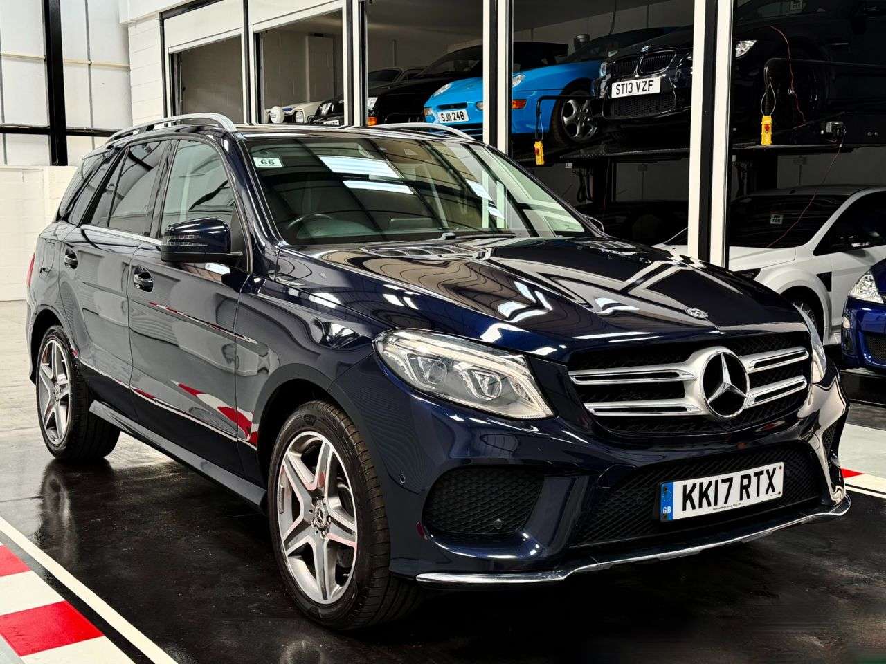 A 2017 MERCEDES-BENZ GLE 3.0 GLE350d V6 AMG Line SUV 5dr Diesel G-Tronic 4MATIC Euro 6 (s/s) (258 ps A 2017 MERCEDES-BENZ GLE 3.0 GLE350d V6 AMG Line SUV 5dr Diesel G-Tronic 4MATIC Euro 6 (s/s) (258 ps