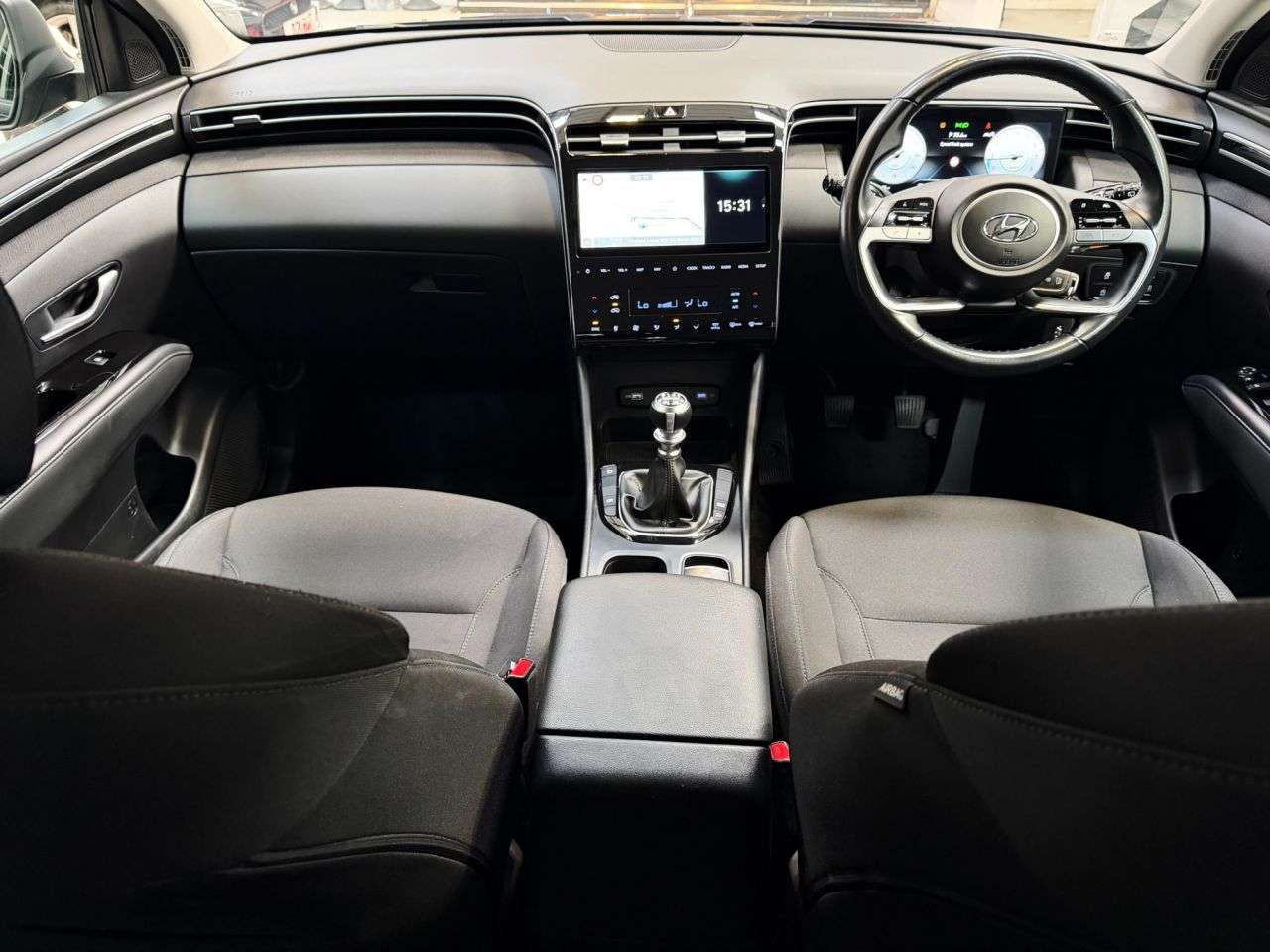 A 2021 HYUNDAI TUCSON 1.6 T-GDi SE Connect SUV 5dr Petrol Manual Euro 6 (s/s) (150 ps) A 2021 HYUNDAI TUCSON 1.6 T-GDi SE Connect SUV 5dr Petrol Manual Euro 6 (s/s) (150 ps)