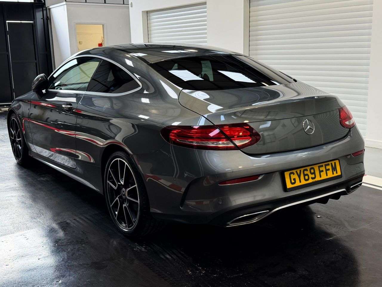 A 2019 MERCEDES-BENZ C CLASS 2.0 C220d AMG Line (Premium) Coupe 2dr Diesel G-Tronic+ Euro 6 (s/s) (194 p A 2019 MERCEDES-BENZ C CLASS 2.0 C220d AMG Line (Premium) Coupe 2dr Diesel G-Tronic+ Euro 6 (s/s) (194 p