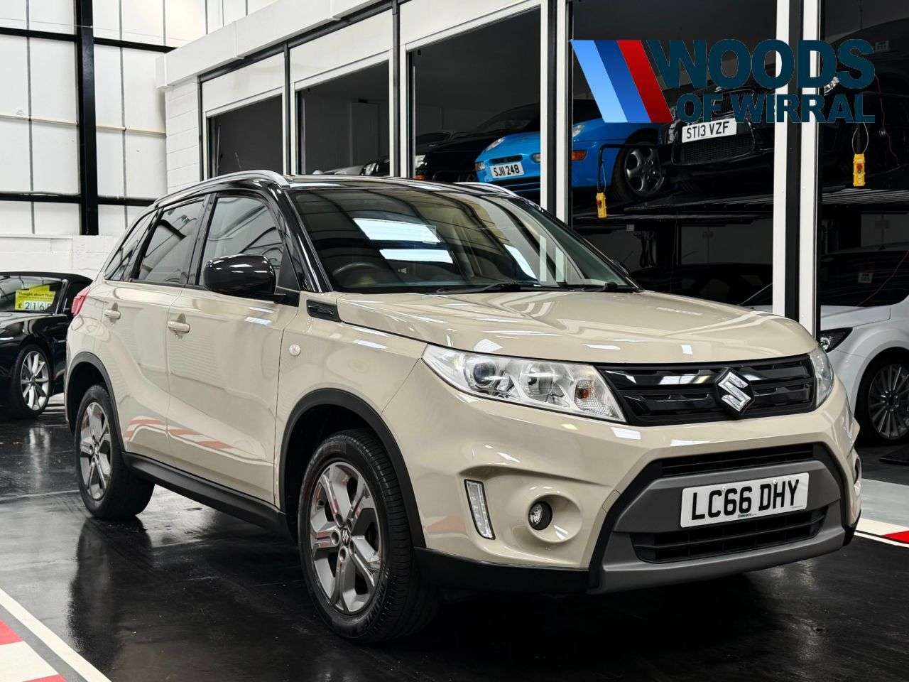 A 2016 SUZUKI VITARA 1.6 SZ-T SUV 5dr Petrol Manual Euro 6 (s/s) (120 ps) A 2016 SUZUKI VITARA 1.6 SZ-T SUV 5dr Petrol Manual Euro 6 (s/s) (120 ps)