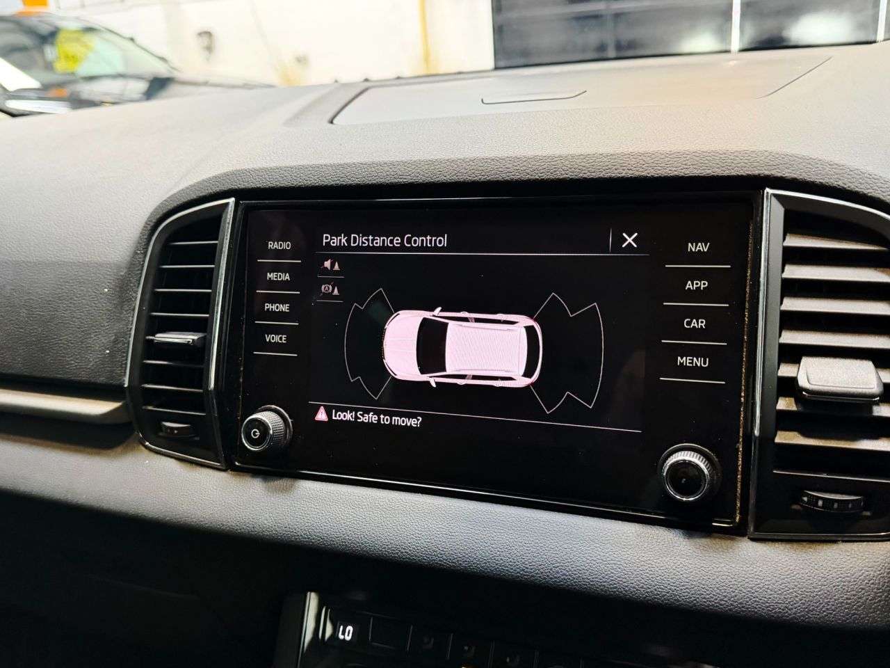 2021 SKODA KAROQ 2021 SKODA KAROQ