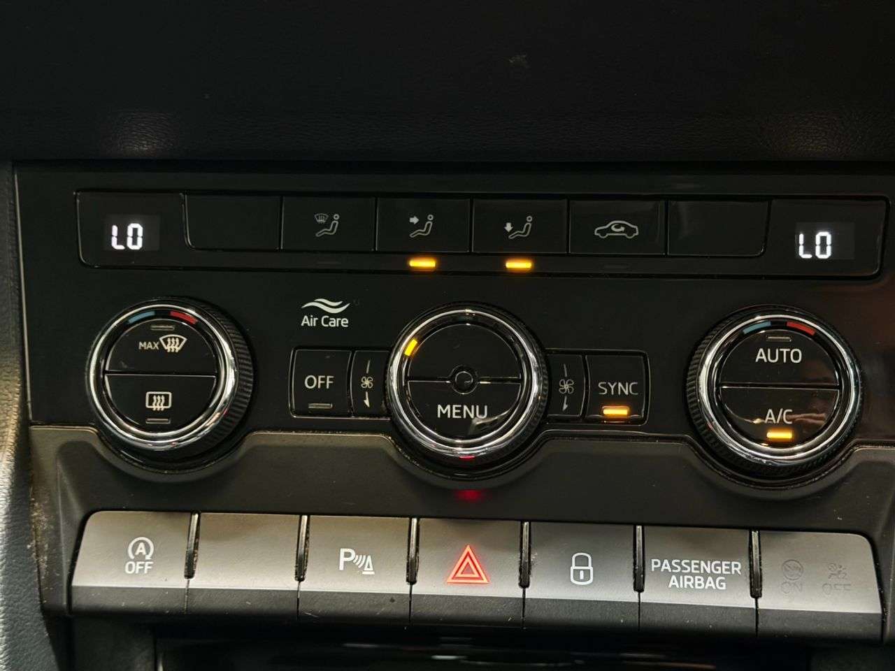 2021 SKODA KAROQ 2021 SKODA KAROQ