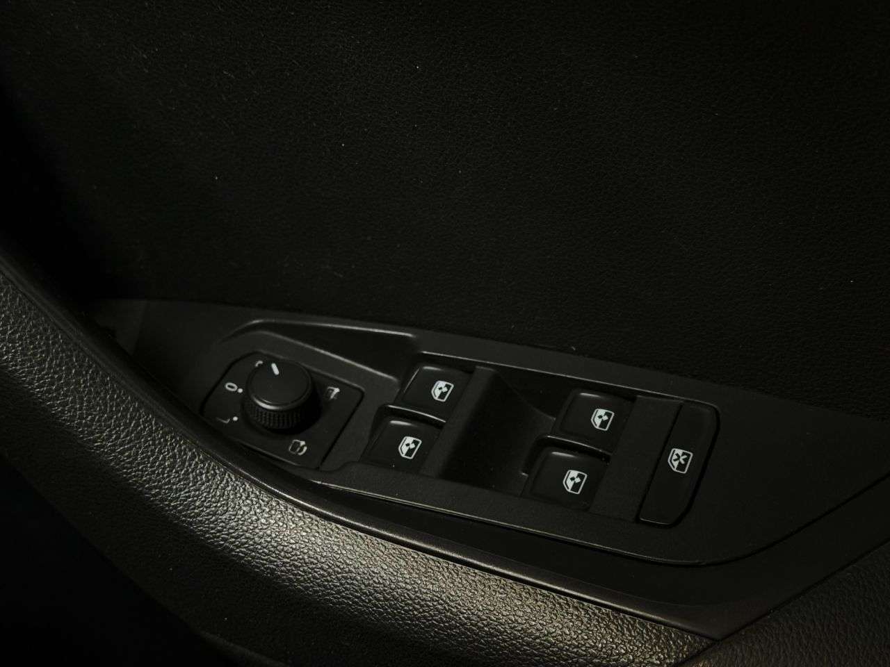 2021 SKODA KAROQ 2021 SKODA KAROQ