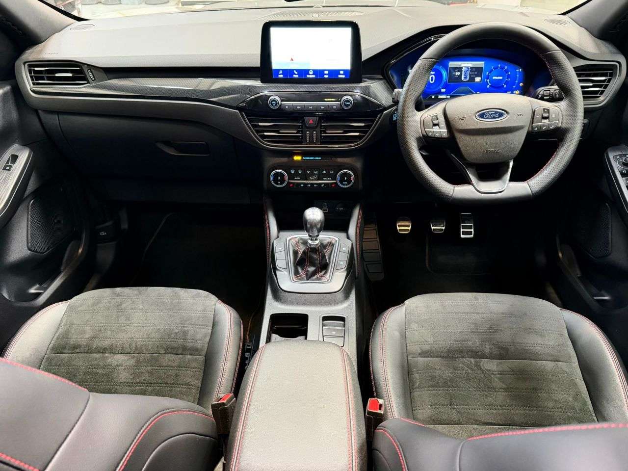 A 2023 FORD KUGA 1.5T EcoBoost ST-Line X Edition SUV 5dr Petrol Manual Euro 6 (s/s) (150 ps) A 2023 FORD KUGA 1.5T EcoBoost ST-Line X Edition SUV 5dr Petrol Manual Euro 6 (s/s) (150 ps)