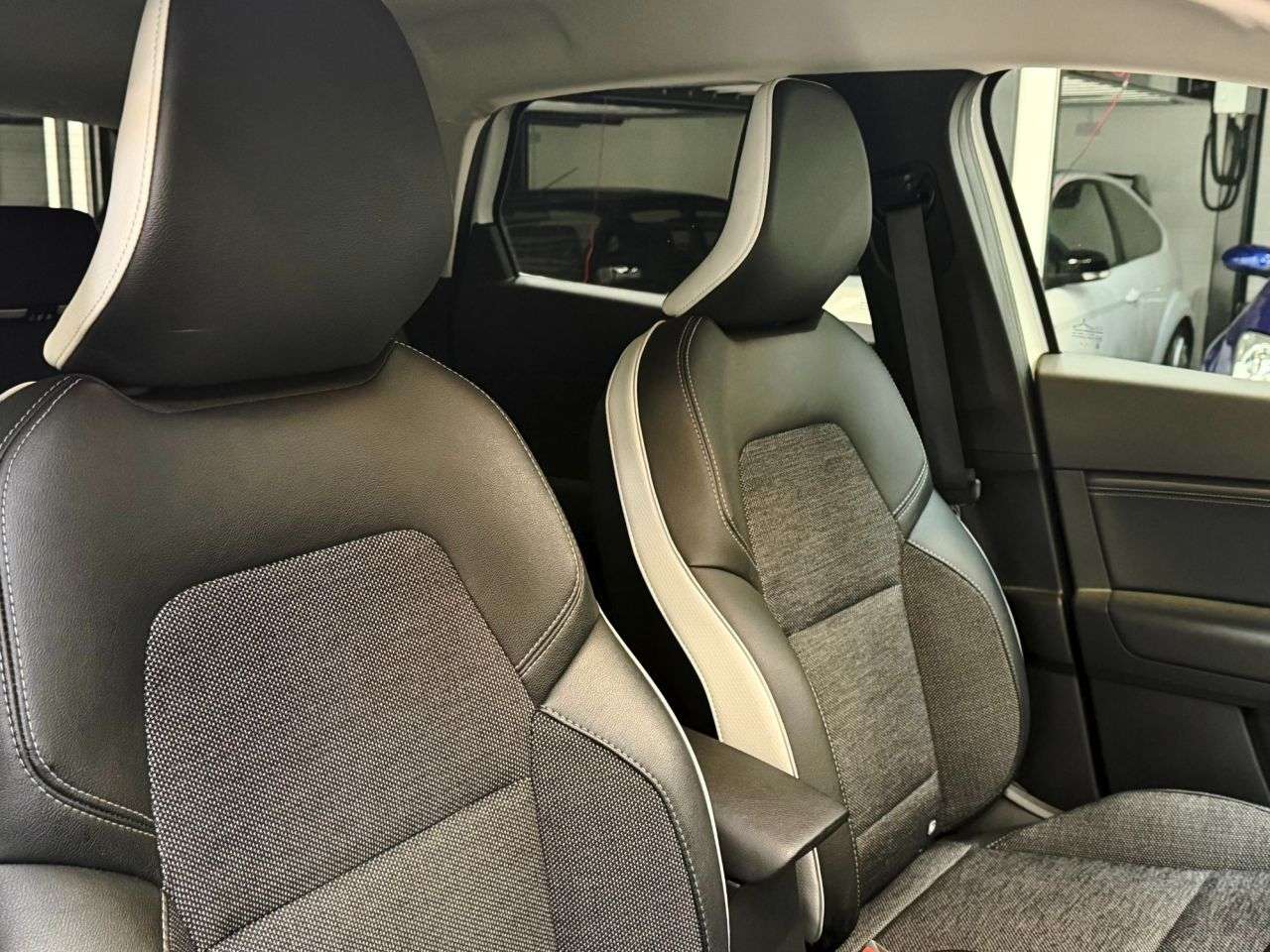 2023 RENAULT CAPTUR 2023 RENAULT CAPTUR