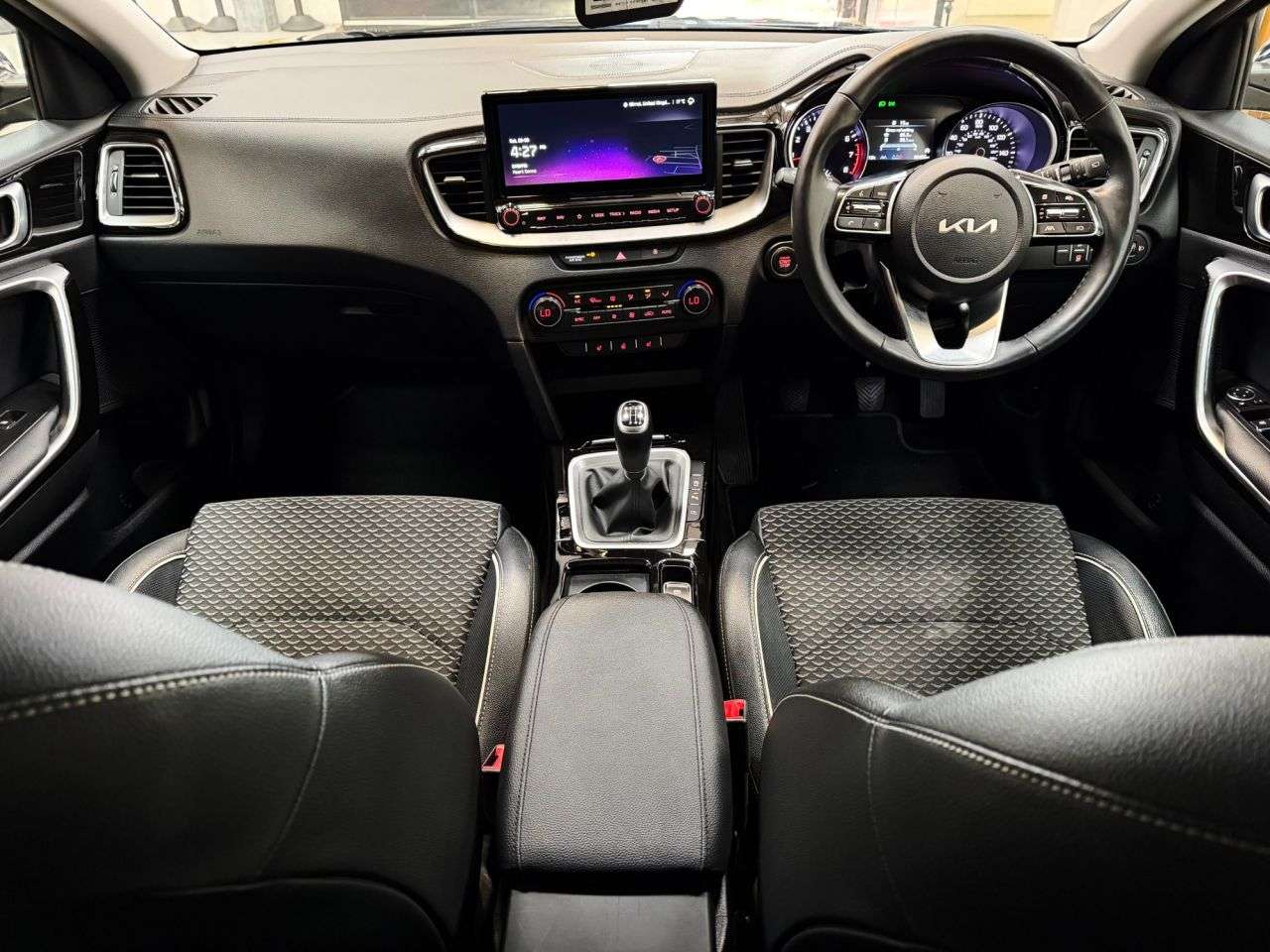 A 2022 KIA XCEED 1.5 T-GDi 3 SUV 5dr Petrol Manual Euro 6 (s/s) (158 bhp) A 2022 KIA XCEED 1.5 T-GDi 3 SUV 5dr Petrol Manual Euro 6 (s/s) (158 bhp)