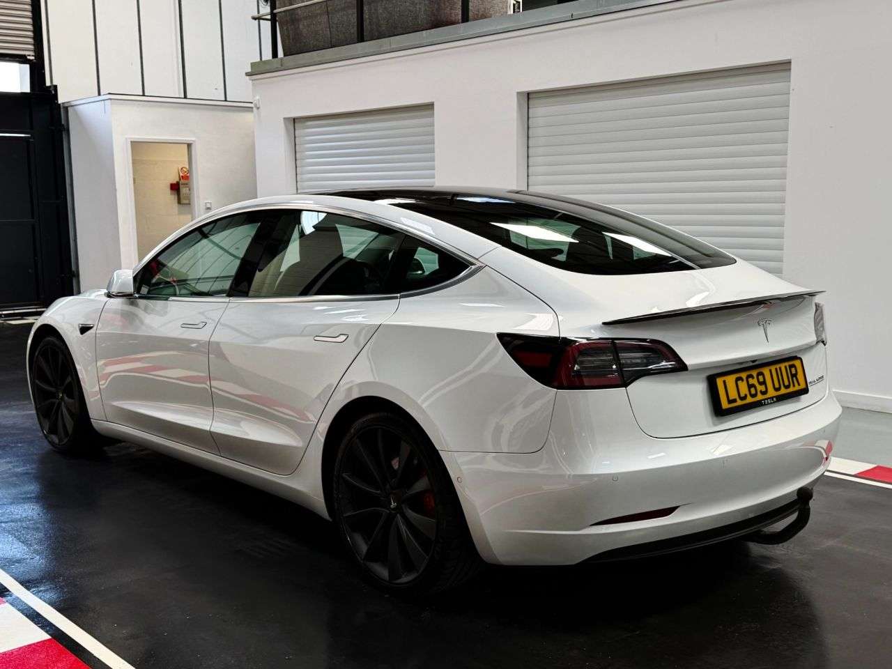 2019 TESLA MODEL 3 2019 TESLA MODEL 3