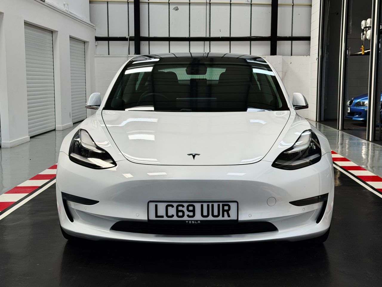 A 2019 TESLA MODEL 3 (Dual Motor) Performance Saloon 4dr Electric Auto 4WDE (Performance Upgrade A 2019 TESLA MODEL 3 (Dual Motor) Performance Saloon 4dr Electric Auto 4WDE (Performance Upgrade