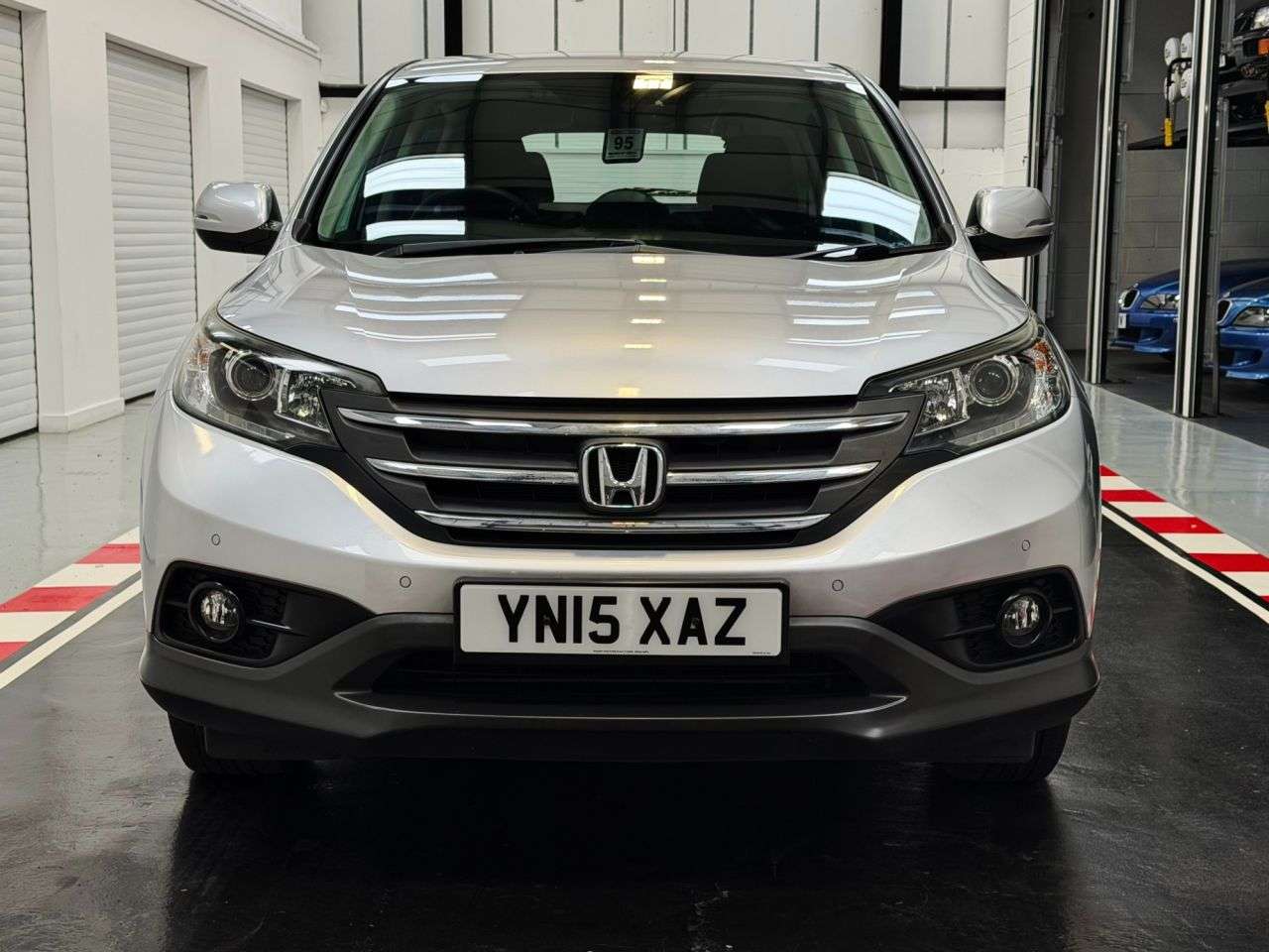 A 2015 HONDA CR-V 2.0 i-VTEC SE-T SUV 5dr Petrol Auto 4WD Euro 5 (155 ps) A 2015 HONDA CR-V 2.0 i-VTEC SE-T SUV 5dr Petrol Auto 4WD Euro 5 (155 ps)