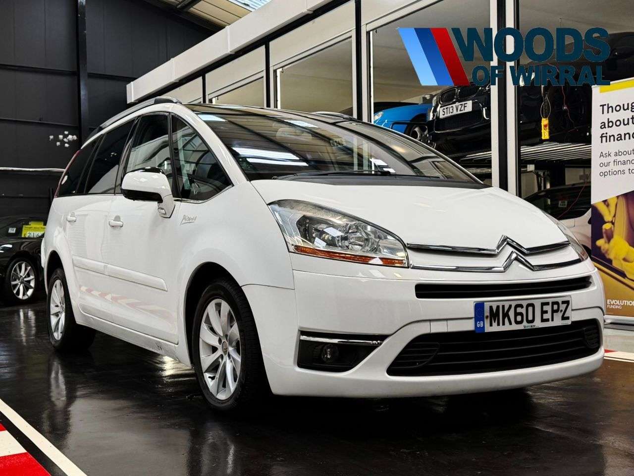 A 2010 CITROEN GRAND C4 PICASSO 2.0 HDi Exclusive MPV 5dr Diesel EGS6 Euro 4 (138 ps) A 2010 CITROEN GRAND C4 PICASSO 2.0 HDi Exclusive MPV 5dr Diesel EGS6 Euro 4 (138 ps)