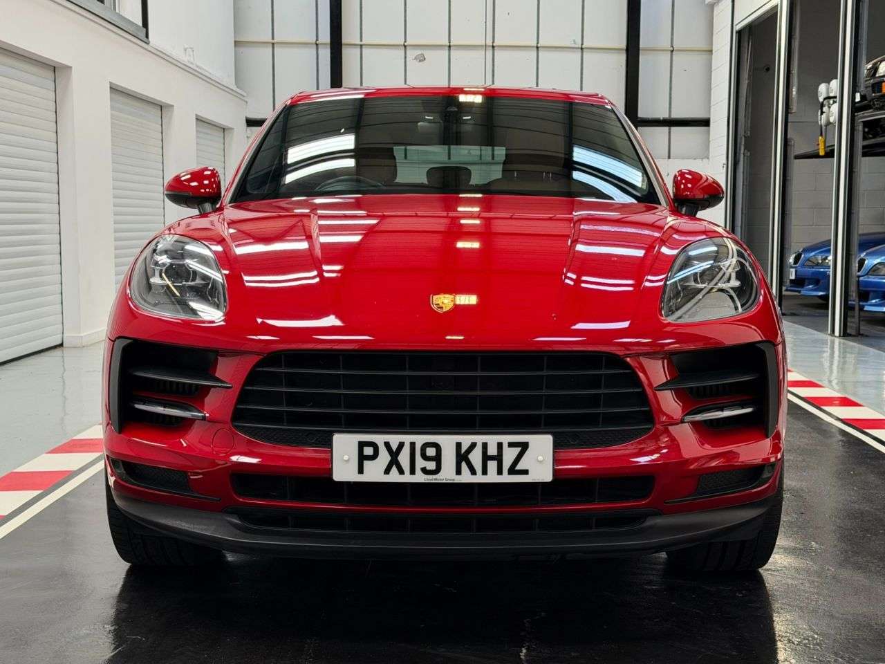 A 2019 PORSCHE MACAN 3.0T V6 S SUV 5dr Petrol PDK 4WD Euro 6 (s/s) (354 ps) A 2019 PORSCHE MACAN 3.0T V6 S SUV 5dr Petrol PDK 4WD Euro 6 (s/s) (354 ps)