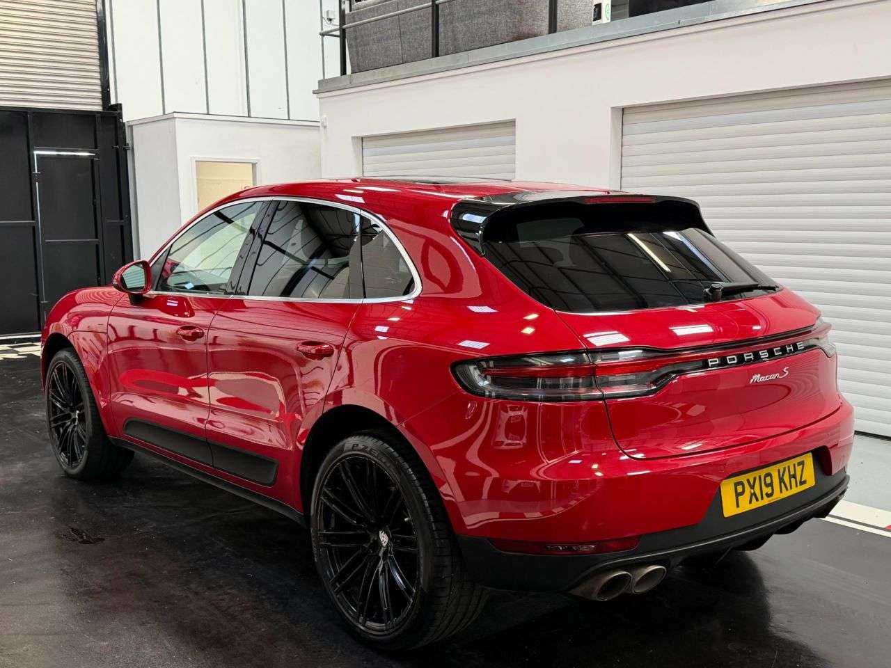 2019 PORSCHE MACAN 2019 PORSCHE MACAN
