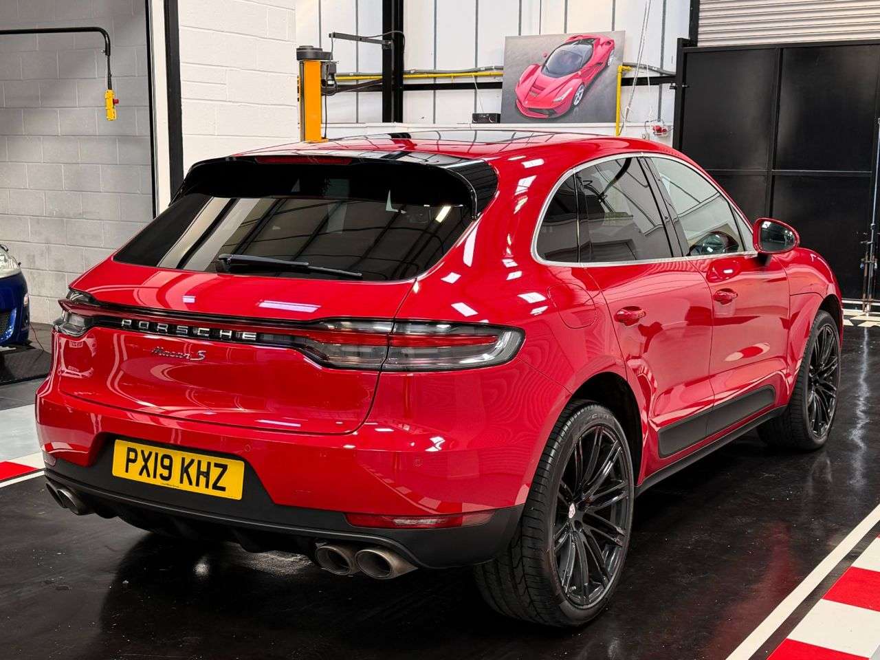 2019 PORSCHE MACAN 2019 PORSCHE MACAN
