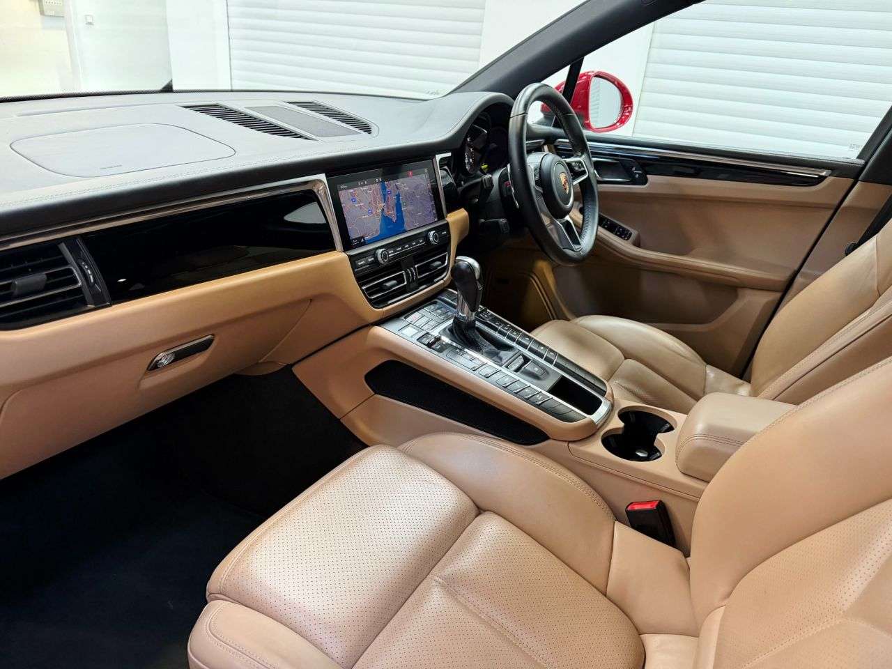 2019 PORSCHE MACAN 2019 PORSCHE MACAN