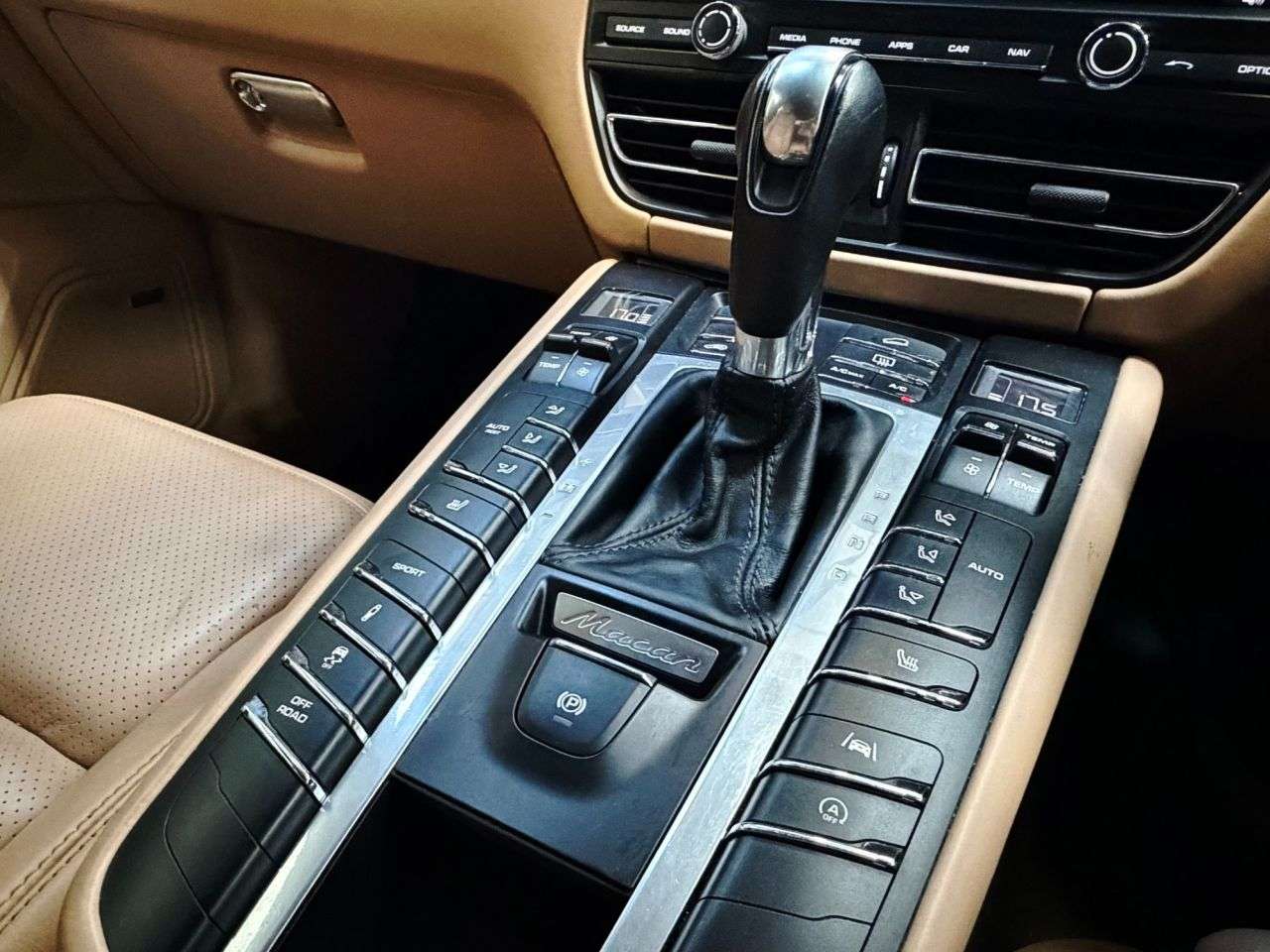 2019 PORSCHE MACAN 2019 PORSCHE MACAN